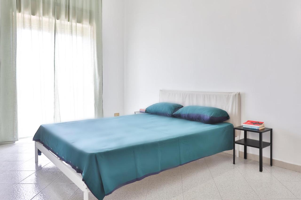 Bright Apartment Near The Sea With Parking ساليرنو المظهر الخارجي الصورة